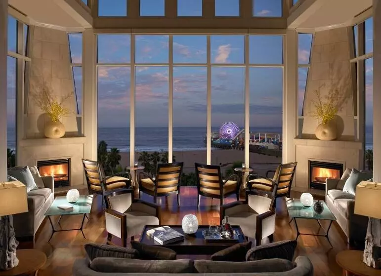 Отель Regent Santa Monica Beach