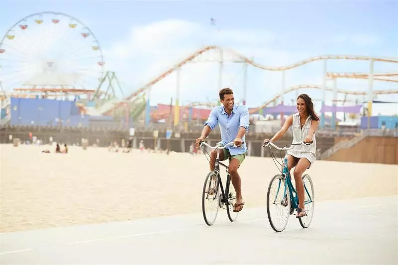 Отель Regent Santa Monica Beach