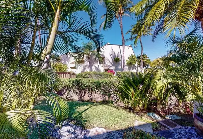 Отель Maui Kamaole