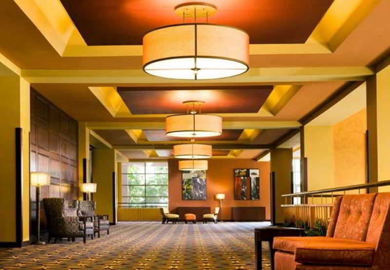 هتل Monterey Marriott