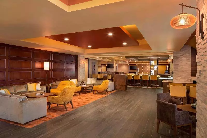 فندق Monterey Marriott