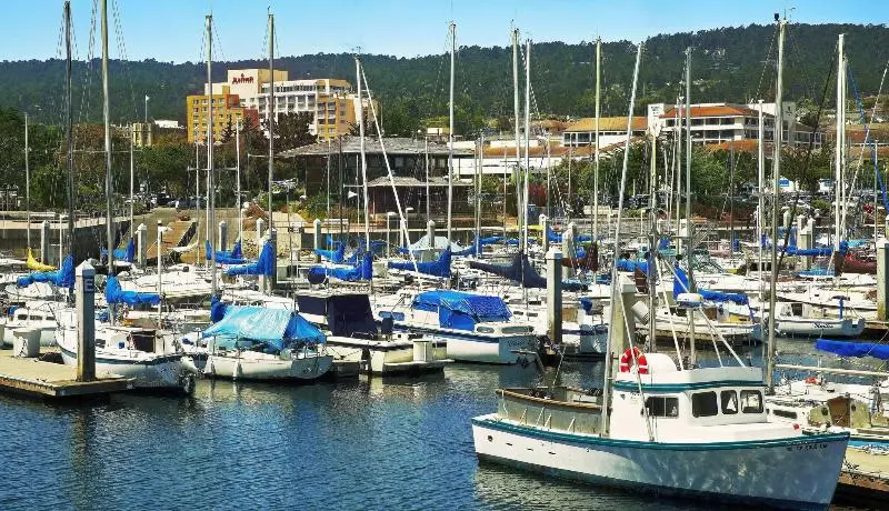 فندق Monterey Marriott