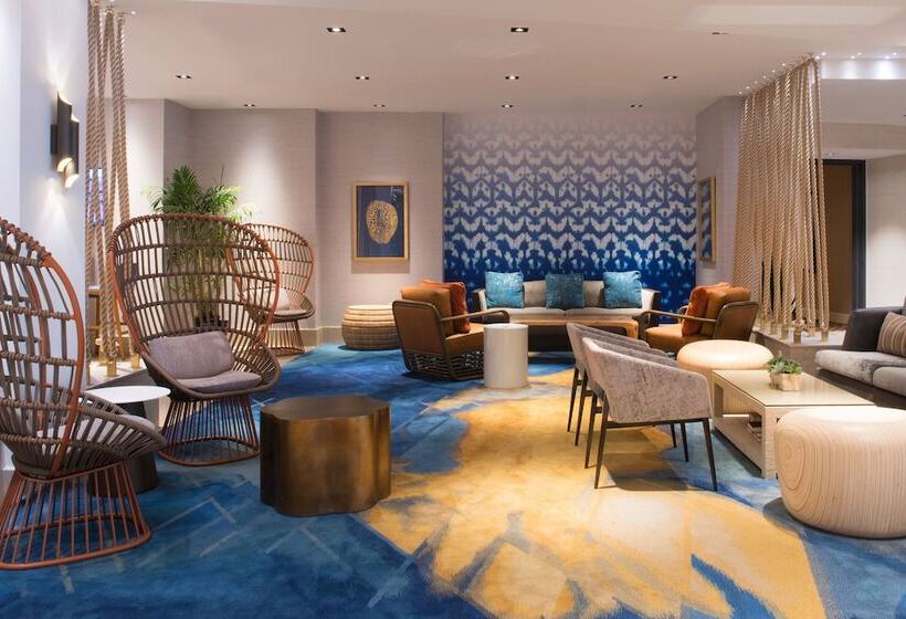 בית מלון כפרי Renaissance Newport Beach