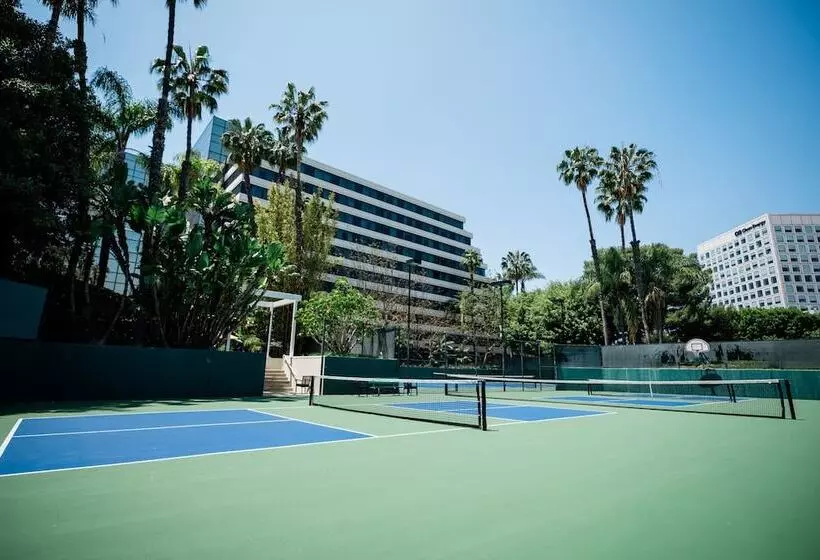 호텔 Renaissance Newport Beach