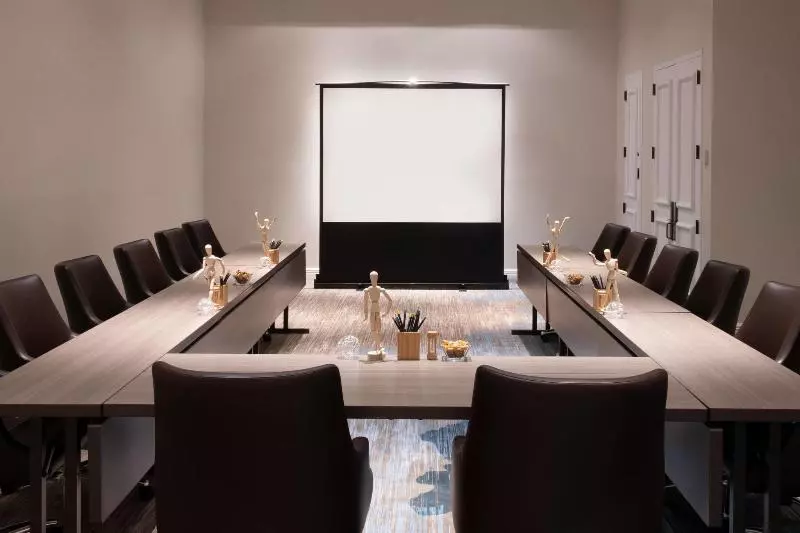 호텔 Renaissance Newport Beach