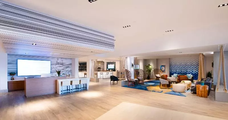 호텔 Renaissance Newport Beach