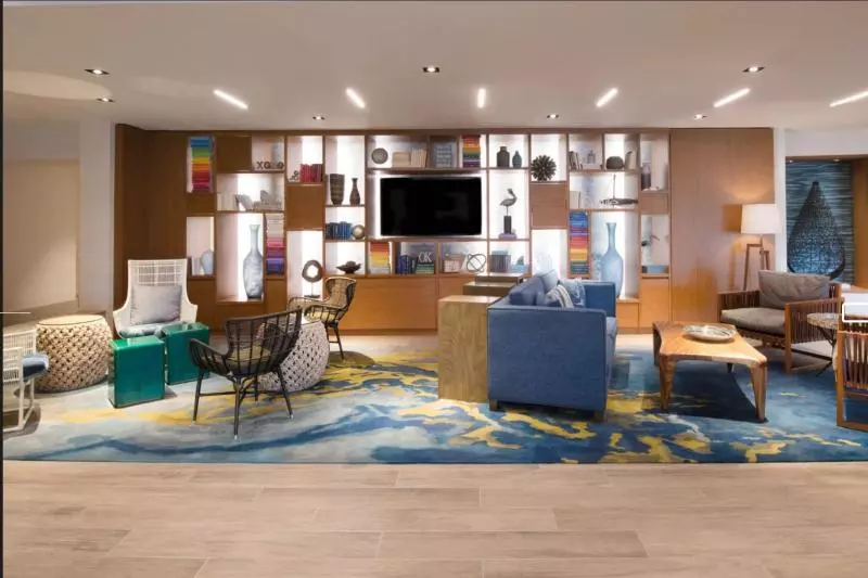 호텔 Renaissance Newport Beach