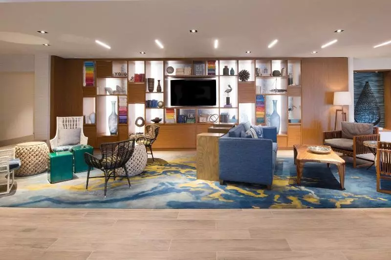 호텔 Renaissance Newport Beach