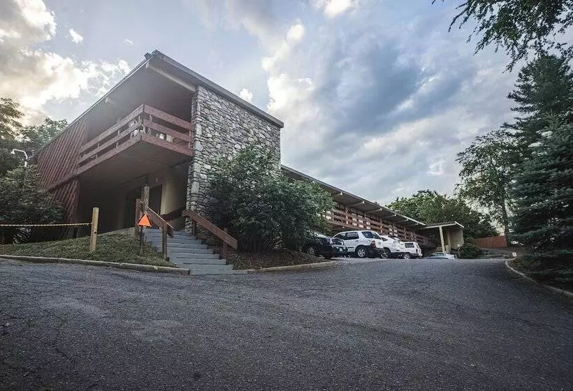 فندق The Mountaineer Inn