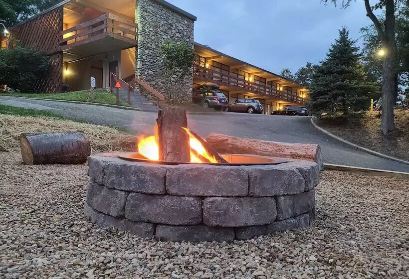 فندق The Mountaineer Inn