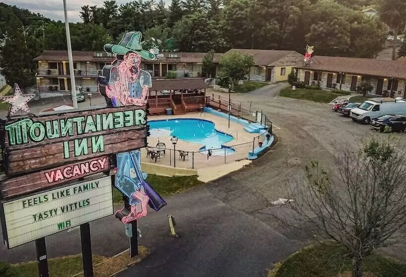 فندق The Mountaineer Inn