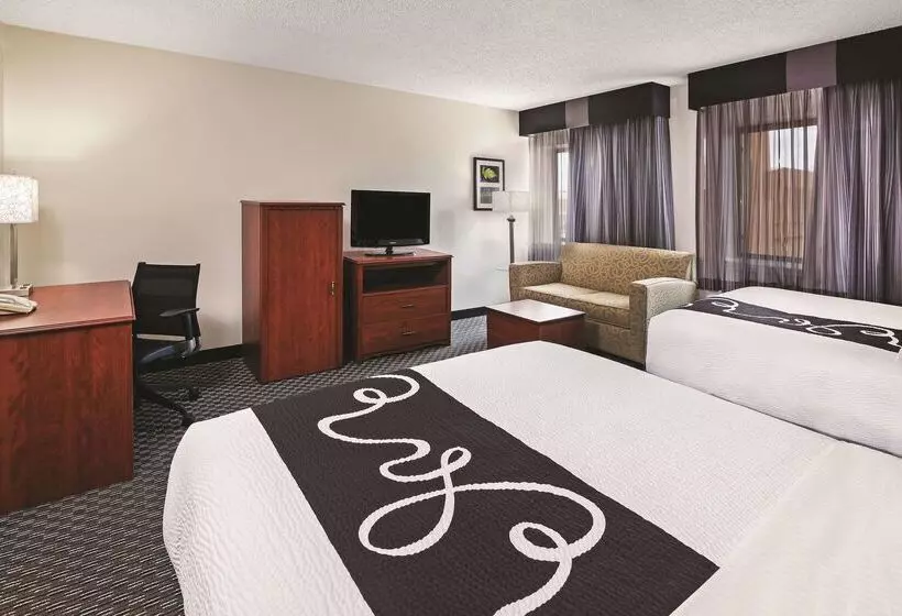 فندق Travelodge By Wyndham Houston Cyfair