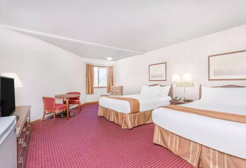 ホテル Travelodge By Wyndham Juneau