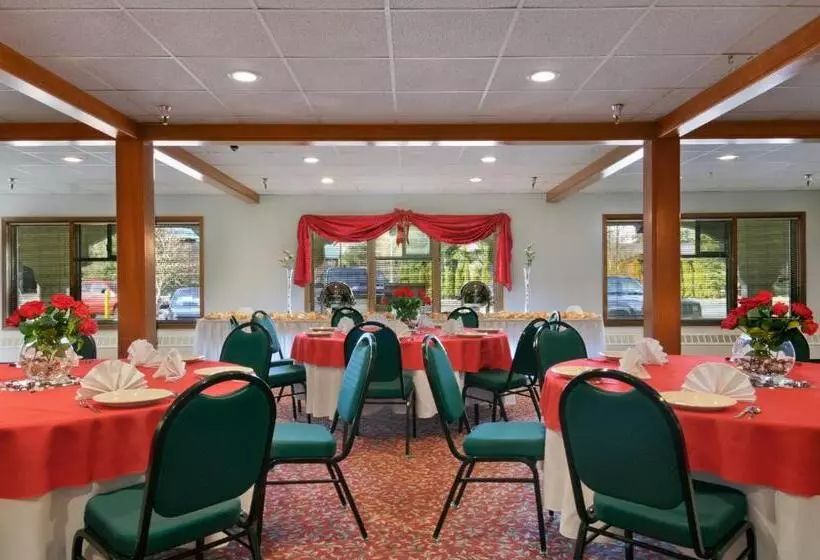 ホテル Travelodge By Wyndham Juneau