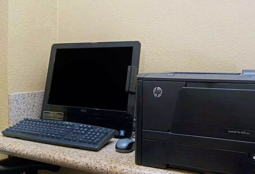 Szálloda Travelodge By Wyndham Lax