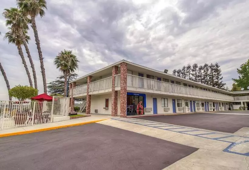 Motel 6arcadia, Ca  Los Angeles  Pasadena Area