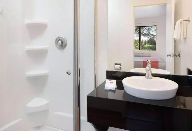 Motel 6arcadia, Ca  Los Angeles  Pasadena Area