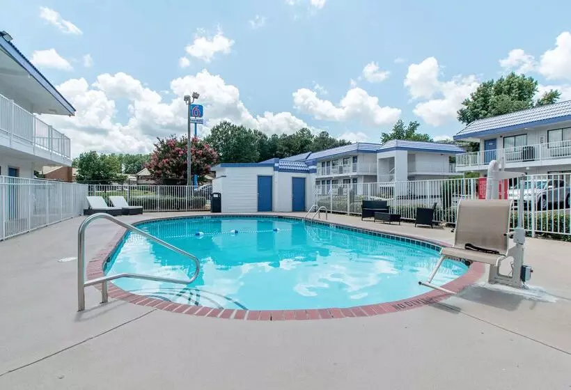 Motel 6norcross, Ga  Atlanta Northeast