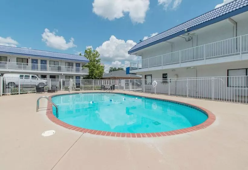 Motel 6norcross, Ga  Atlanta Northeast