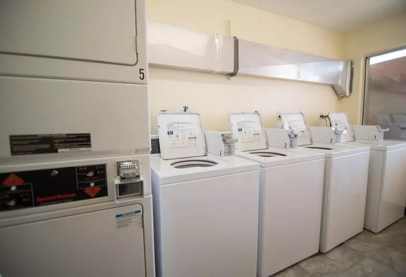 Motel 8 Rock Springs