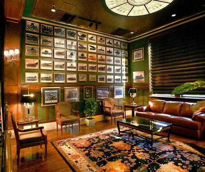 Pensacola Grand Hotel