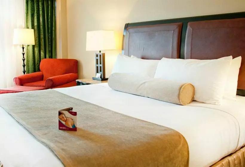 Pensacola Grand Hotel