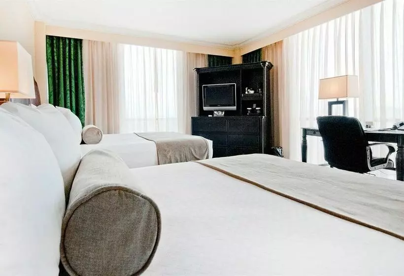 Pensacola Grand Hotel