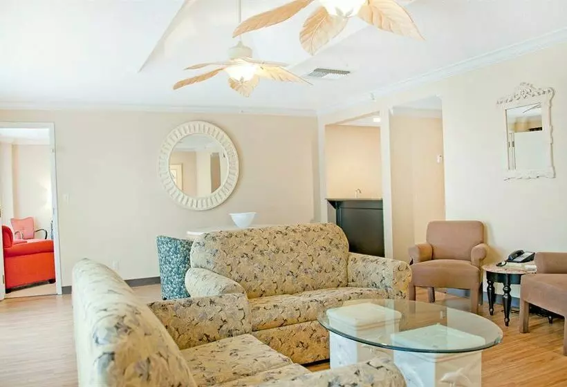 Pensacola Grand Hotel