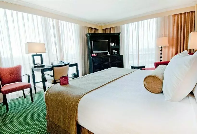 Pensacola Grand Hotel