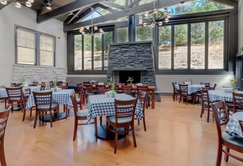 ホテル Best Western Plus Novato Oaks Inn