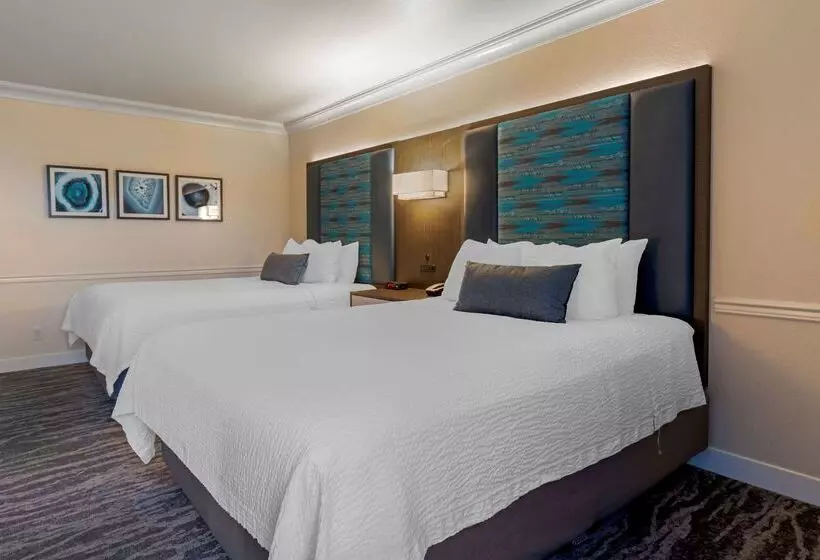 ホテル Best Western Plus Novato Oaks Inn