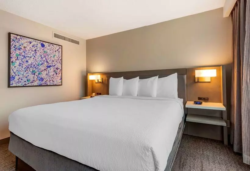 Best Western Premier Rockville Hotel & Suites