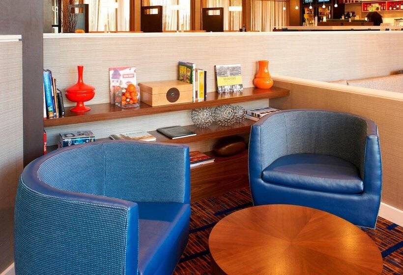 فندق Courtyard By Marriott Rockford