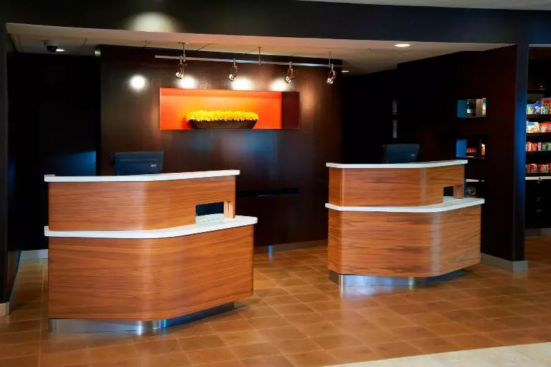 ホテル Courtyard By Marriott Rockford