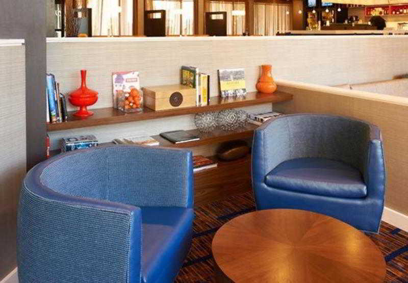 فندق Courtyard By Marriott Rockford