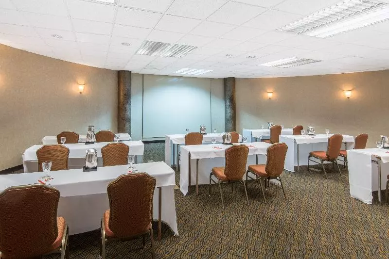 Crowne Plaza Hotel Virginia Beach Norfolk, An Ihg