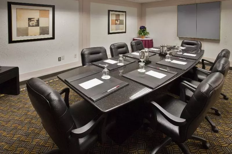 Crowne Plaza Hotel Virginia Beach Norfolk, An Ihg