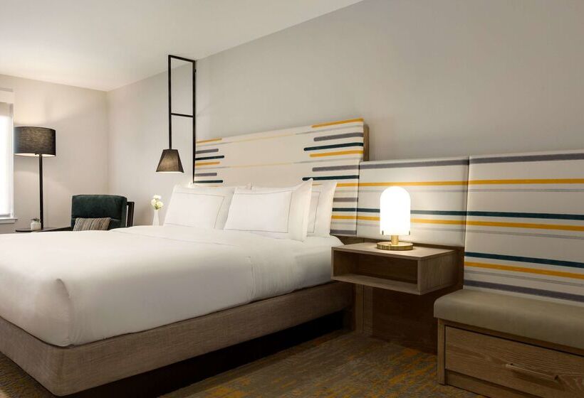 فندق Doubletree By Hilton Campbell  Pruneyard Plaza