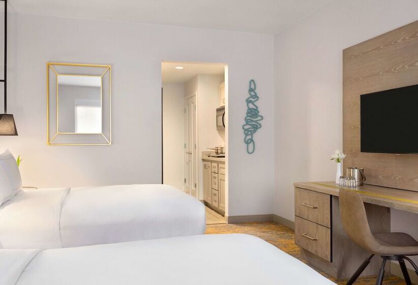 فندق Doubletree By Hilton Campbell  Pruneyard Plaza