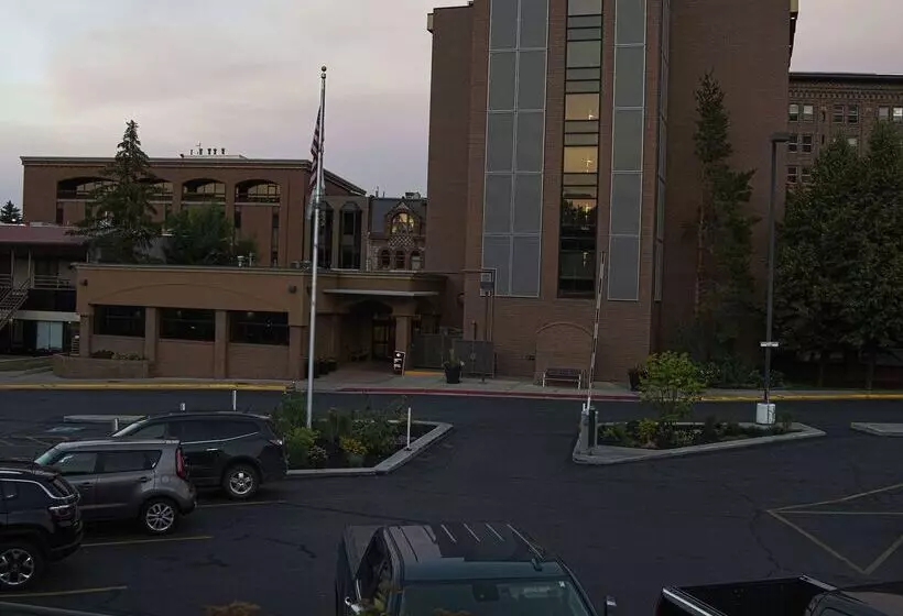 Otel Doubletree By Hilton Helena Downtown