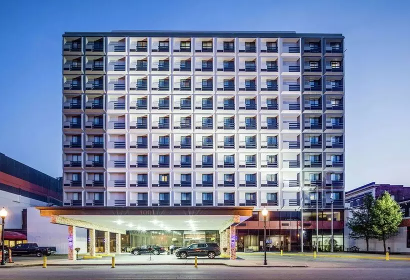 Otel Doubletree By Hilton Huntington