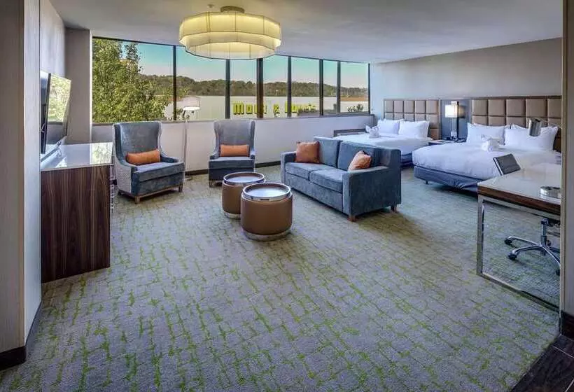 Otel Doubletree By Hilton Huntington