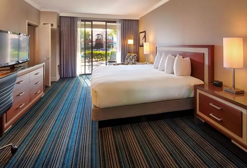 Szálloda Doubletree By Hilton Newarkfremont