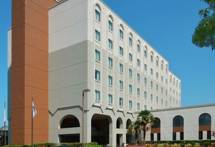 فندق Doubletree By Hilton Newarkfremont