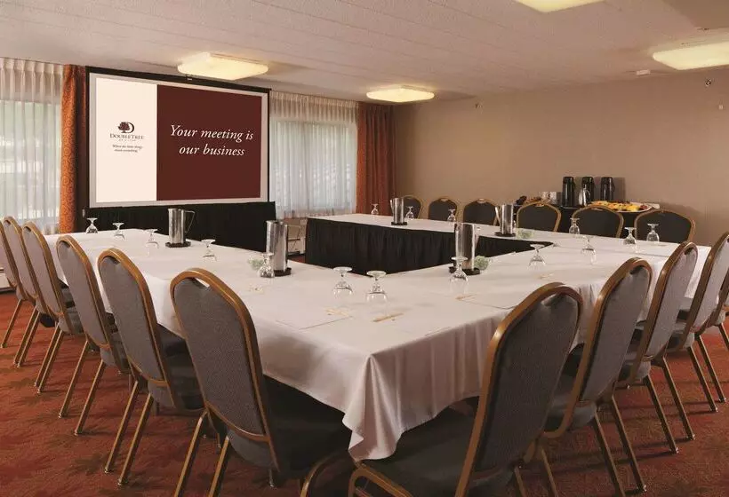 호텔 Doubletree By Hilton Pittsburgh Monroeville Conv Center