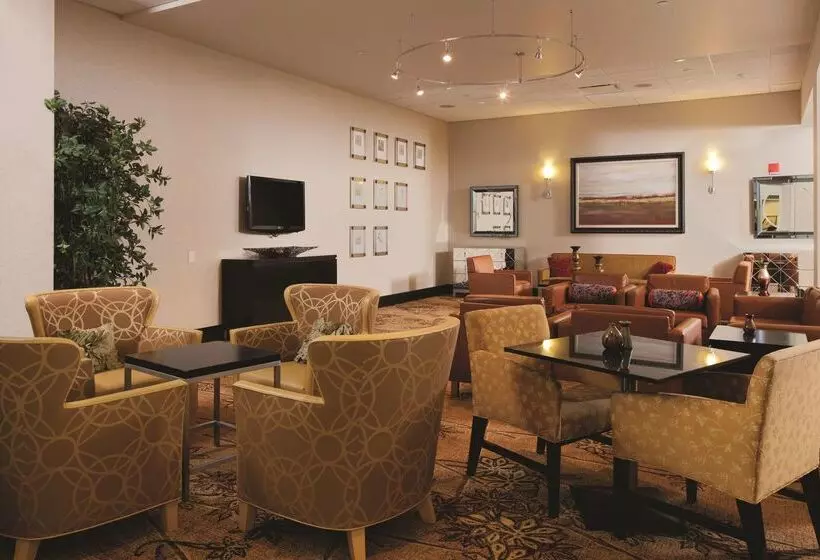 호텔 Doubletree By Hilton Pittsburgh Monroeville Conv Center