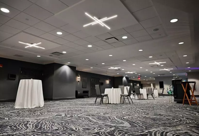 호텔 Doubletree By Hilton Pittsburgh Monroeville Conv Center
