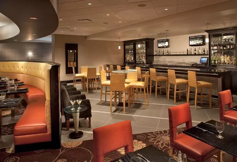 호텔 Doubletree By Hilton Pittsburgh Monroeville Conv Center