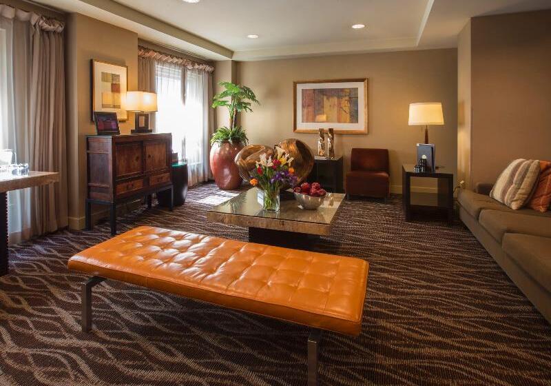 Executive Hotel Pacific