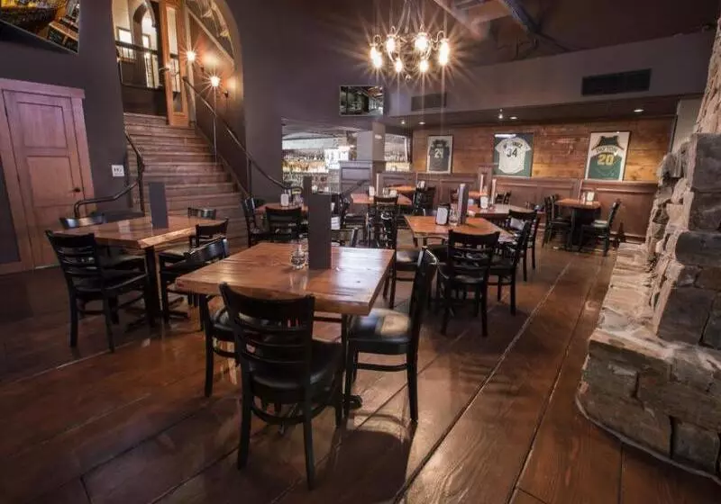 Executive Hotel Pacific